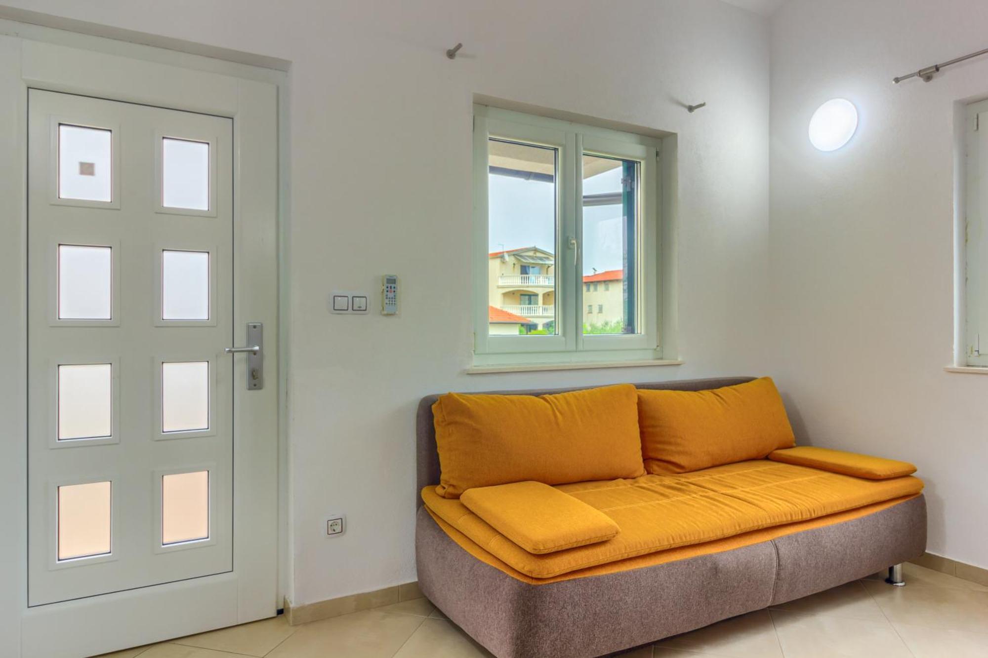 Apartmani Mato Pirovac Eksteriør billede